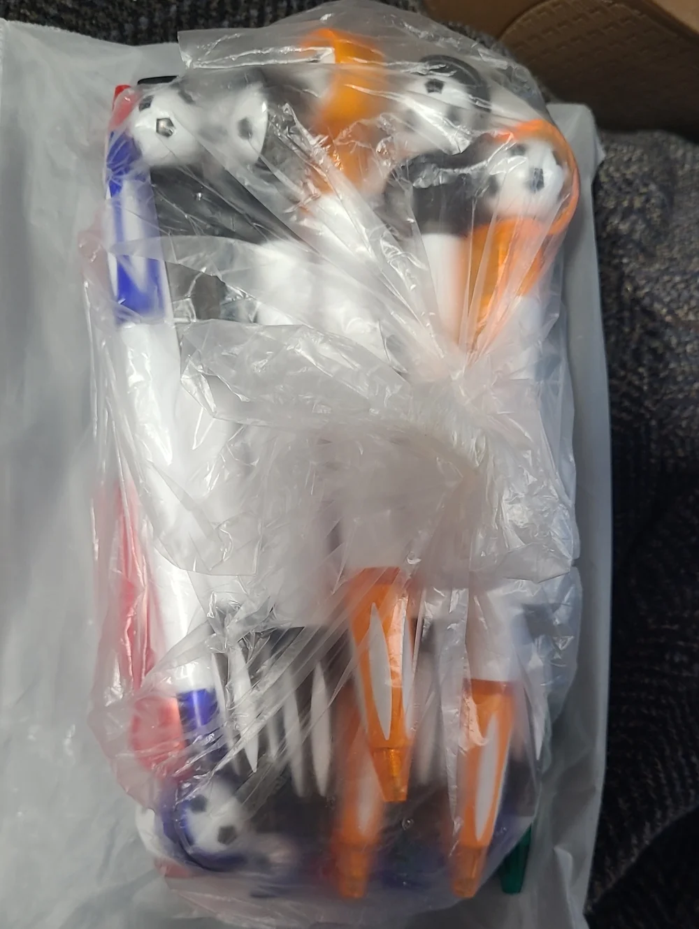 New! Set of 20 Soccer party favor sports pens set in 5 colors with black ink